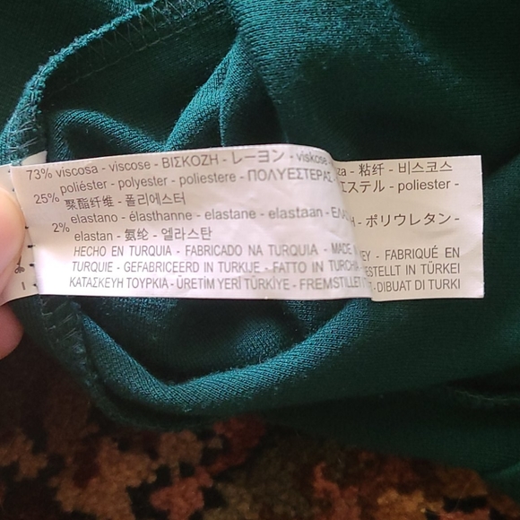 《NWOT Zara dress- emerald green w/ flowy sleeves》 - Picture 16 of 16